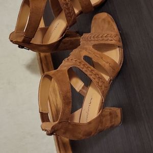 Comfortview brown heels
